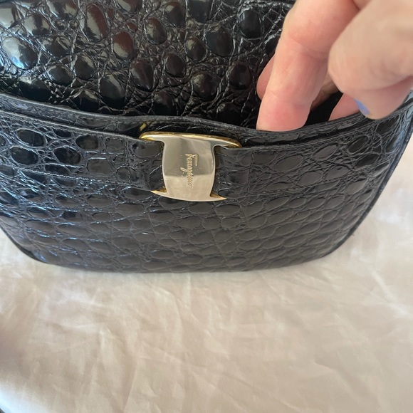SALVATORE FERRAGAMO CROSSBODY BAG - Picture 3 of 12